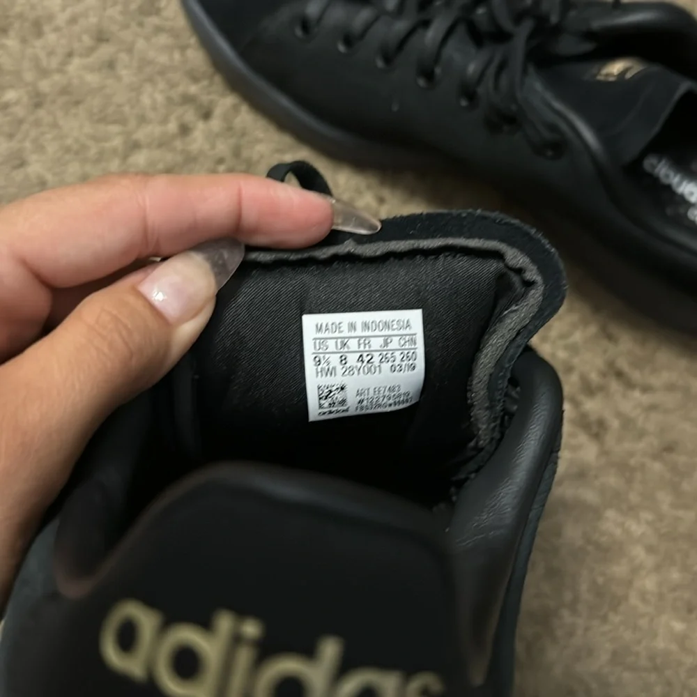 ♠️Adidas Shoes ♠️ - Picture 9 of 9
